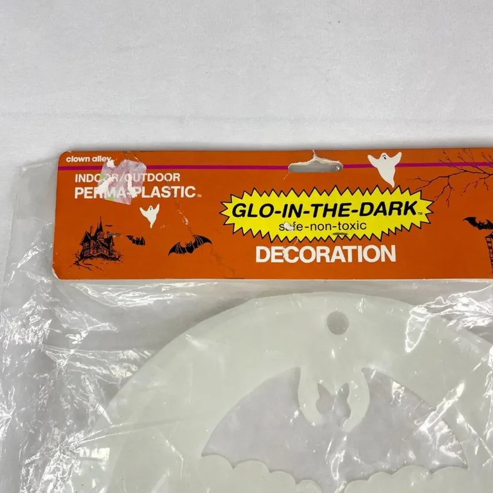 Vintage Clown Alley Glow In The Dark Tombstone Décor New